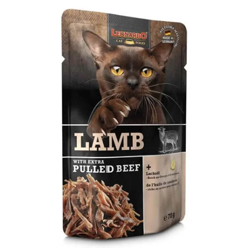 Leonardo Pouch with Lamb for Adult Cats