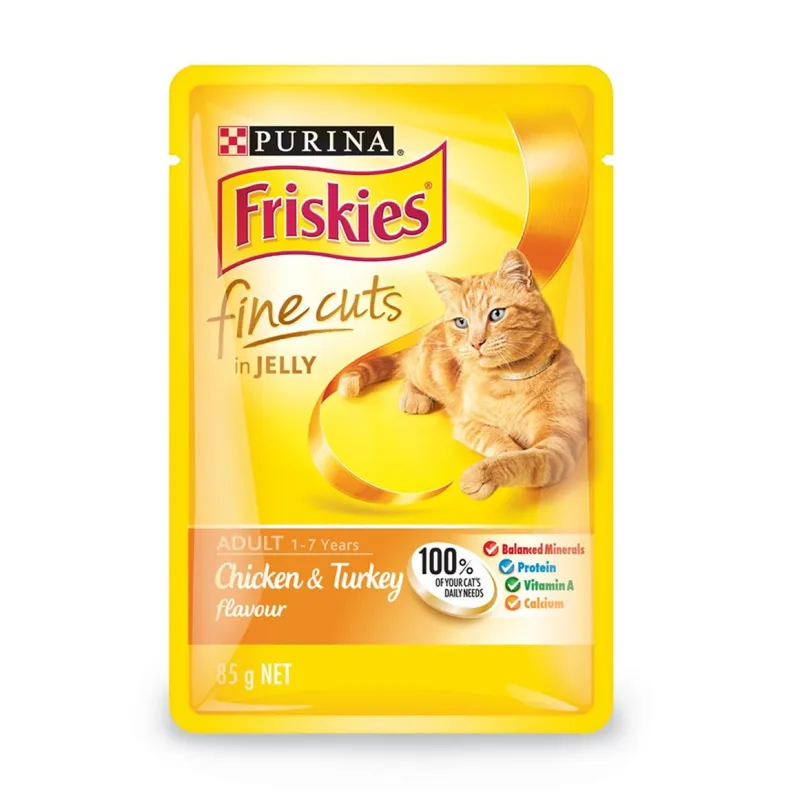 Friskies Pouch With Chicken &amp; Turkey