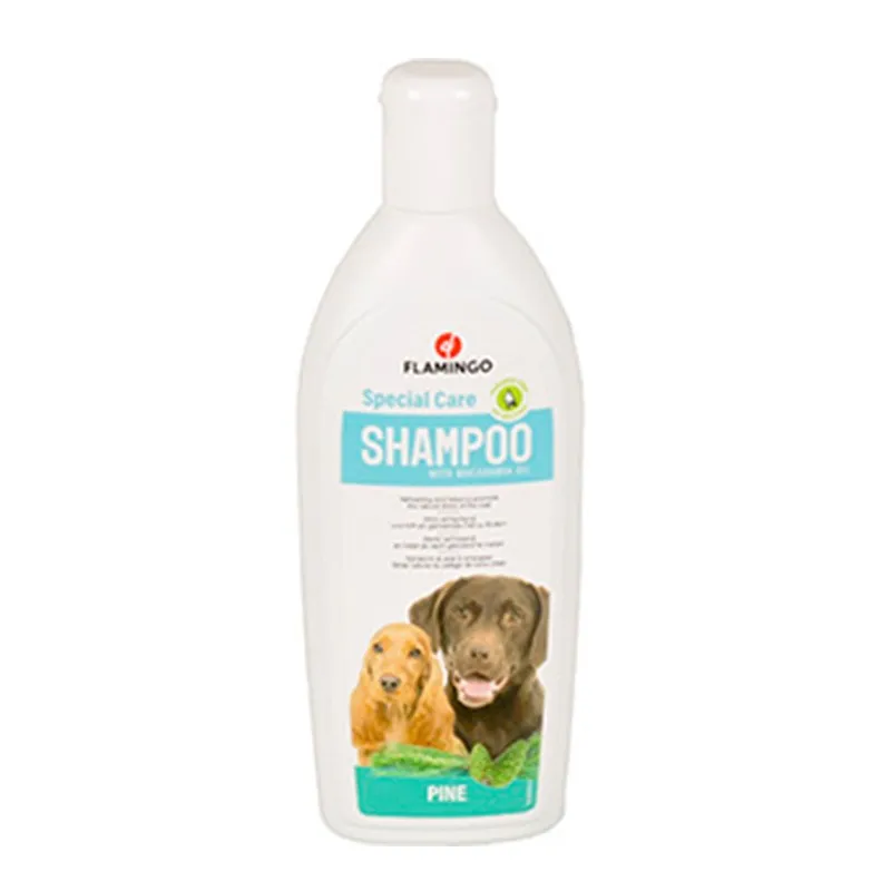 Flamingo Dog Shampoo With Pine Smell